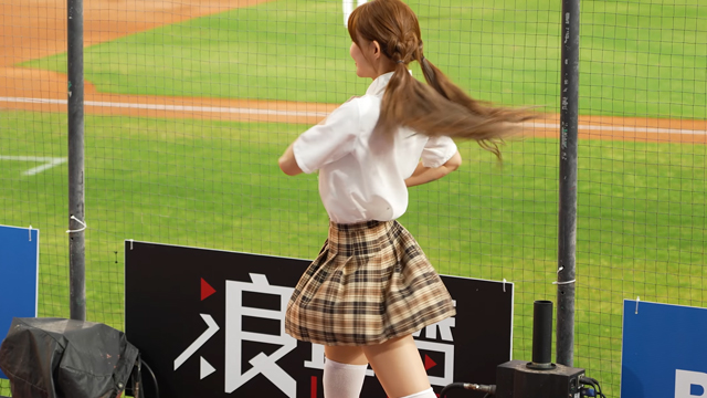 台湾チアリーダーYuri（チェン・イールイ / ゆり / 陳怡叡）のJKミニスカ